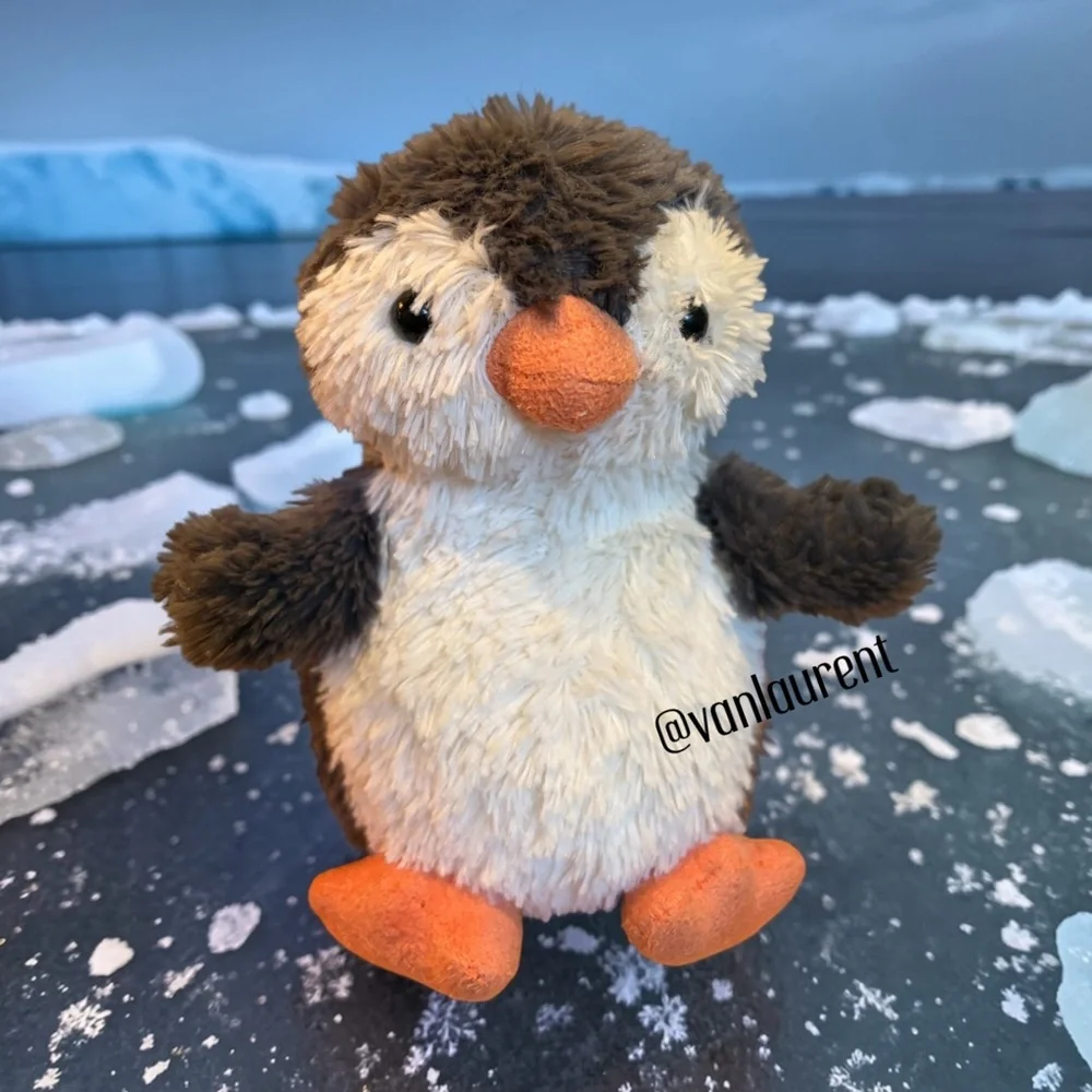 Amuseables Tiny Penguin Jellycat